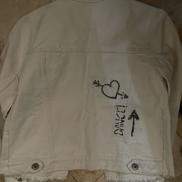 cream jean jacket wore once brand new - Picture 2 of 2